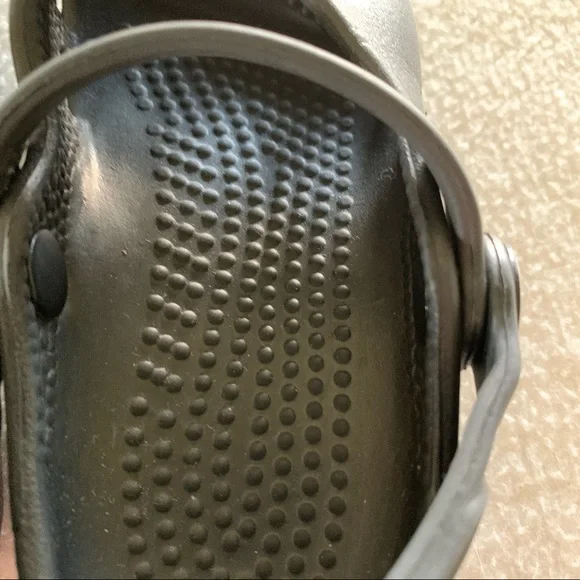 Crocs - Picture 6 of 7